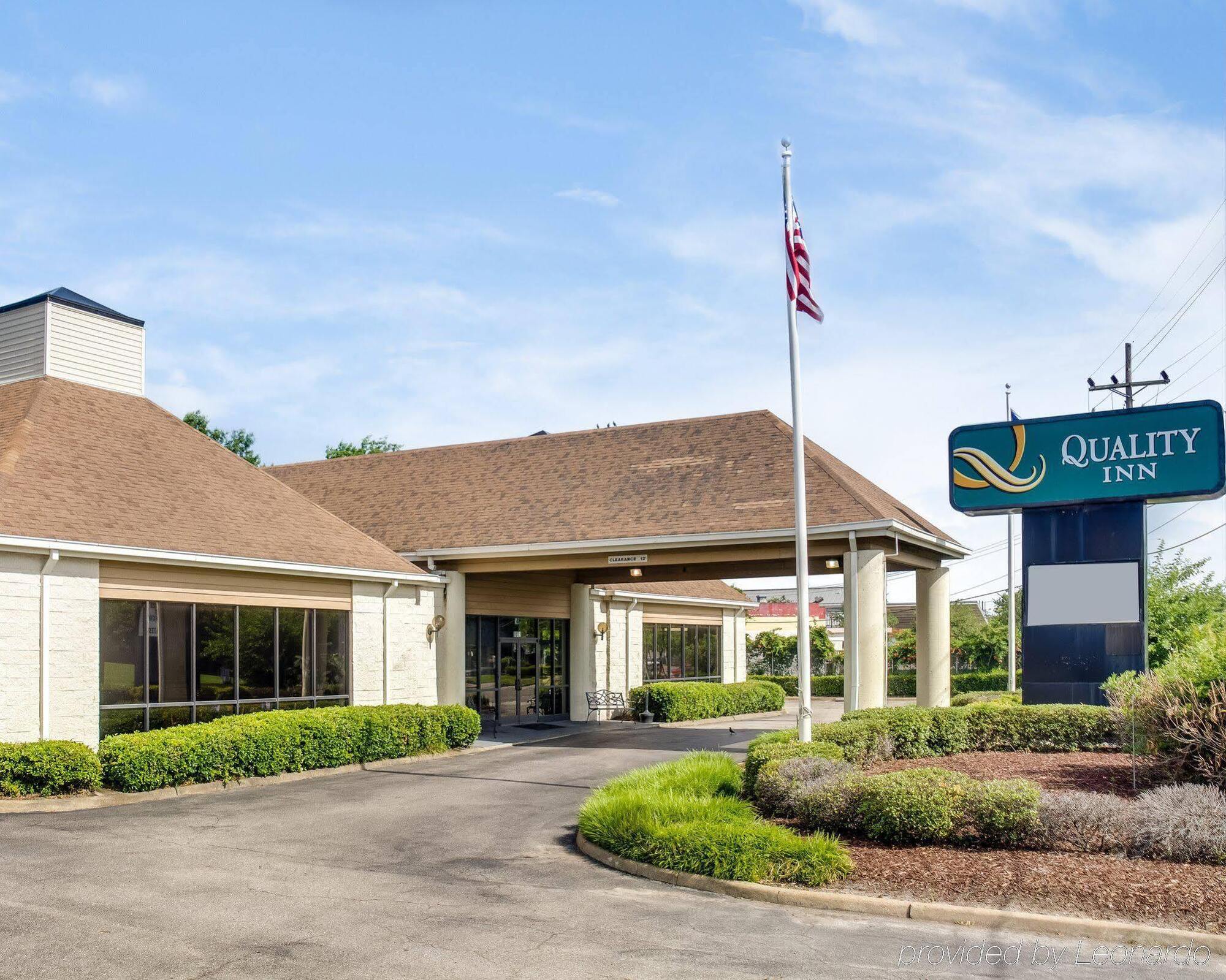 Econo Lodge Naval Station Norfolk Exterior photo